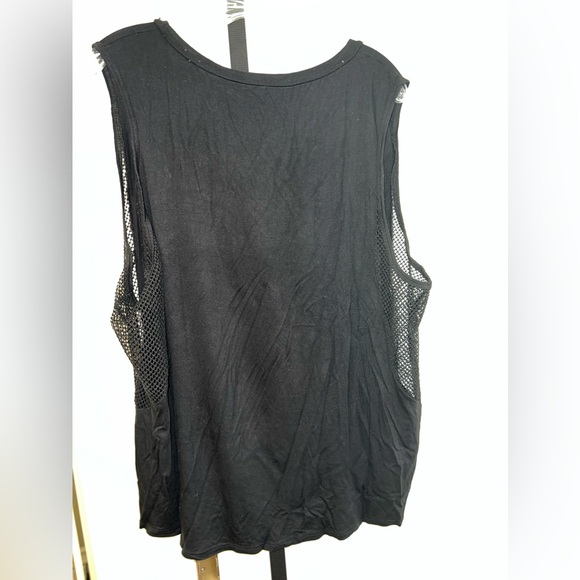 Beachbody tank top - Picture 2 of 3